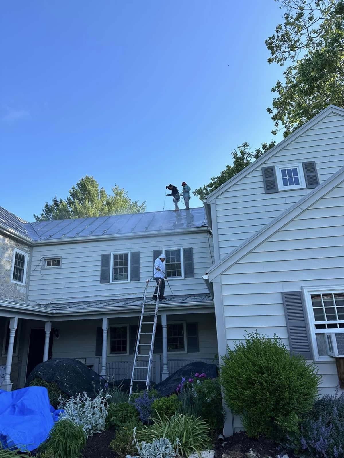 Pressure Washing by Newlin Painting